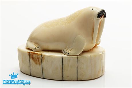Inuit Art - Walrus on Ice