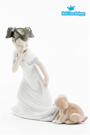 Nao by Lladro Porcelain Figurine - Girl With Puppy - Let Me Go!