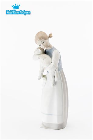 Lladro Porcelain Figurine - Girl With Lamb - Valencia, Spain